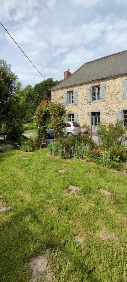 Les Volets Gris Villa La Croix-Hellean Exterior photo